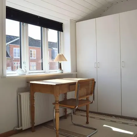 Hawhuset Taet Pa Og Byliv Nyaraló Thyborøn