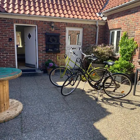 Hawhuset Taet Pa Og Byliv * Thyborøn
